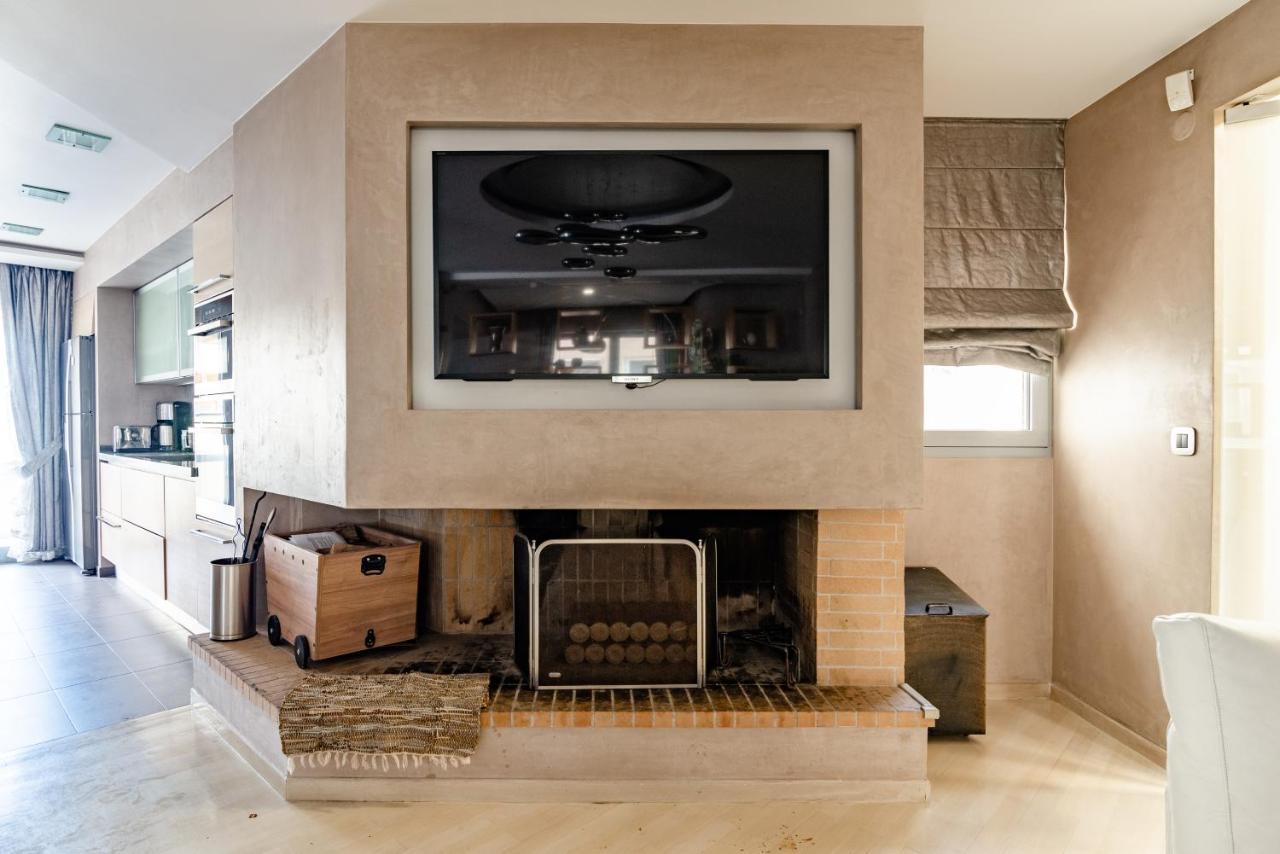Apartment Boulevard *