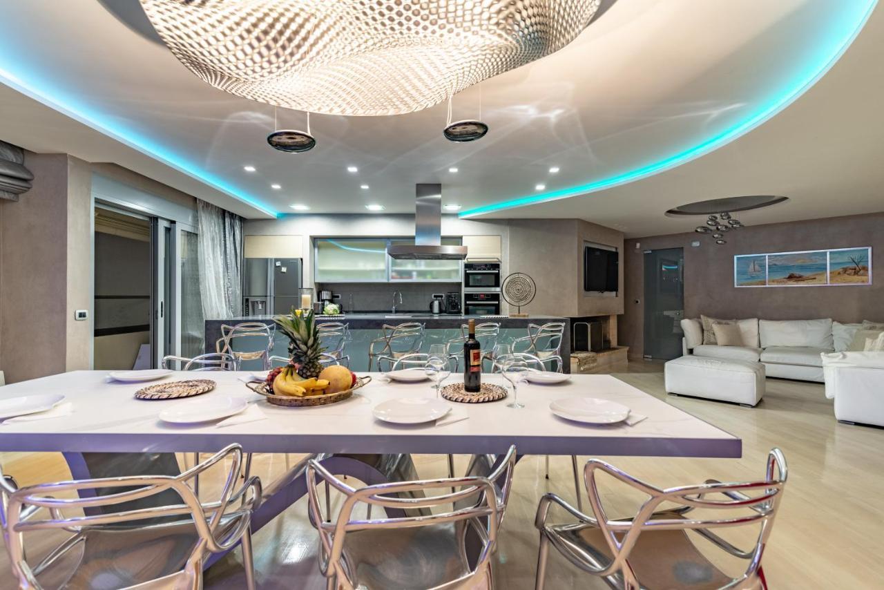 Boulevard Apartment