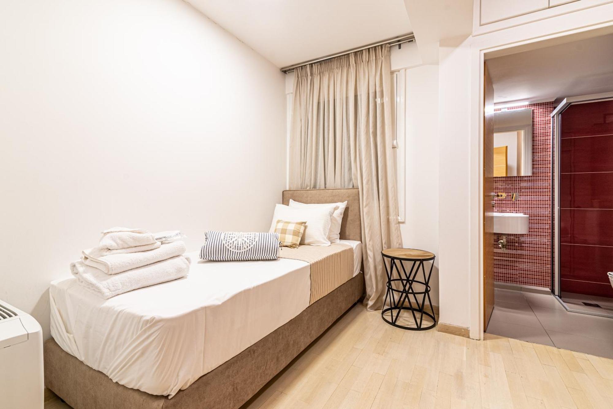 Apartment Boulevard *